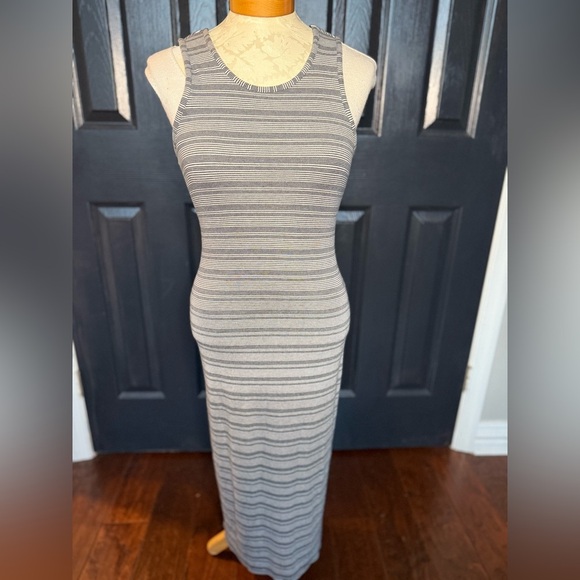 Marine Layer Lexi Rib Daytime Midi Dress in Black & White Stripe Size Sm… - Picture 13 of 16
